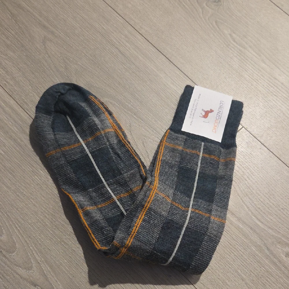 NWT Lorenzo Umo Wool Blend Socks